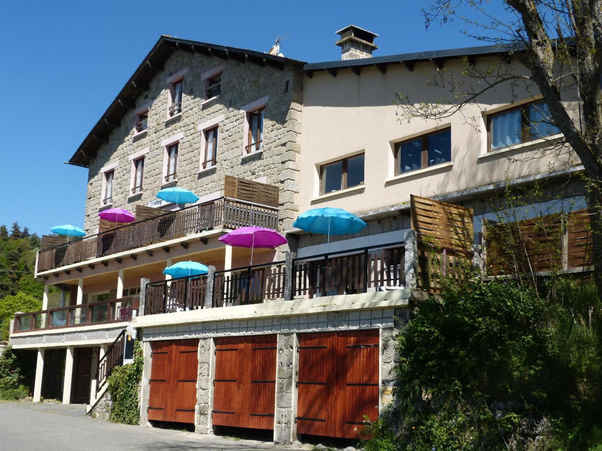 Le Chalet Hotel Antrenas Exterior photo